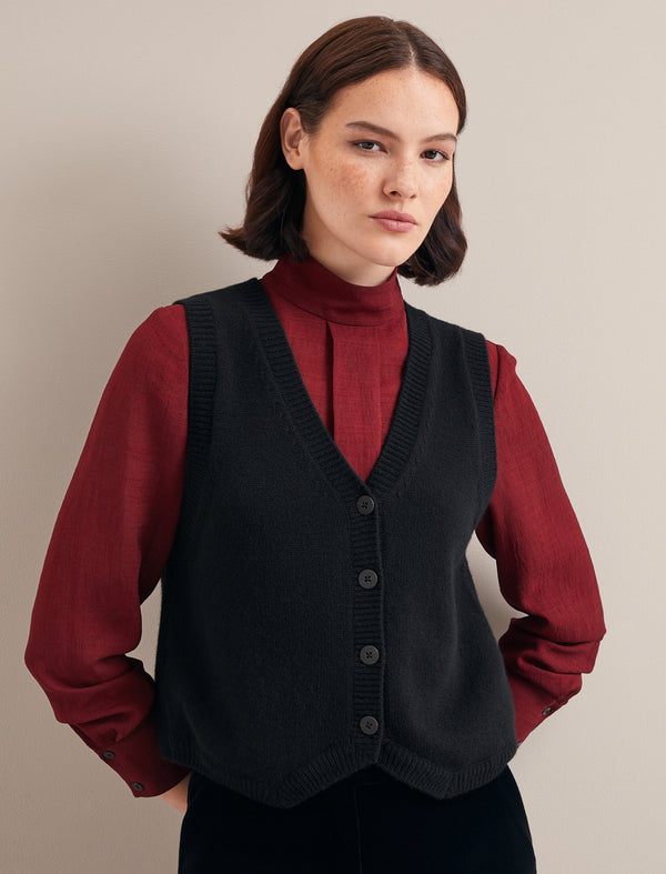 Wesley Cashmere Blend V Neck Waistcoat - Black